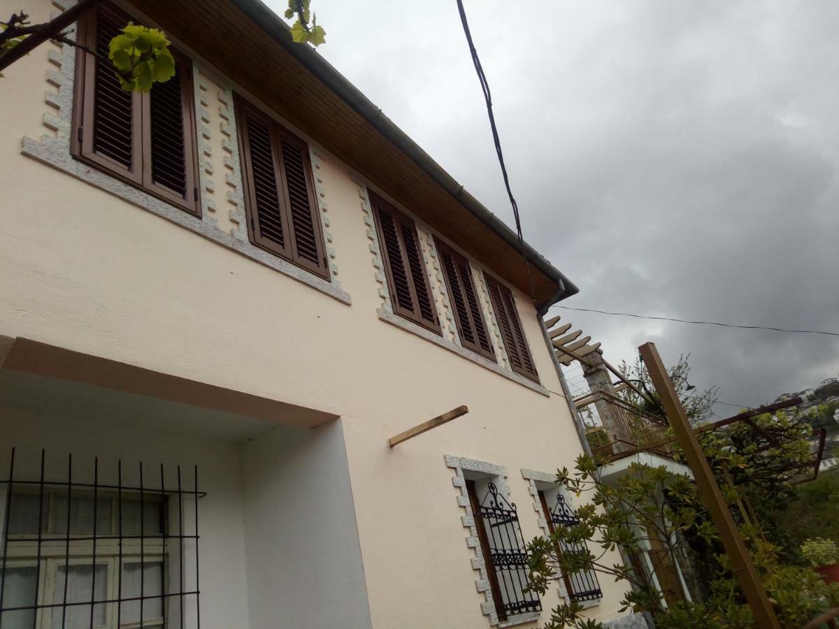 Villa Vila Ss Kekezi Gjirokastër Exterior foto